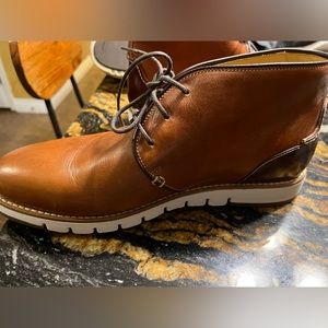 Johnston and murphy 27-1750 excellent condition bascially brand new.